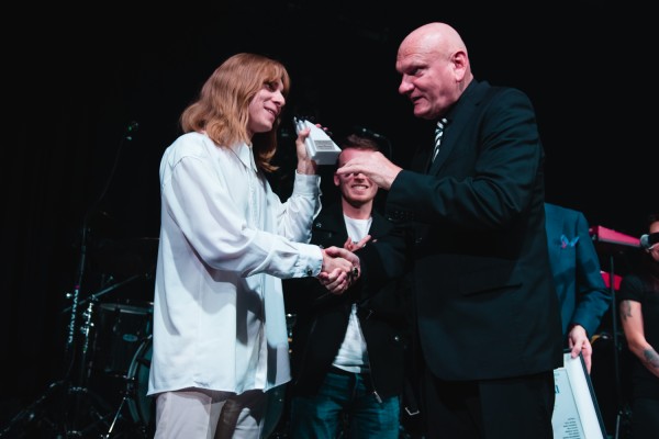 Koncert specjalny pamięci Grzegorza Ciechowskiego (ACKiS Od Nowa, 14.12.2019) [fot. Jessica David]